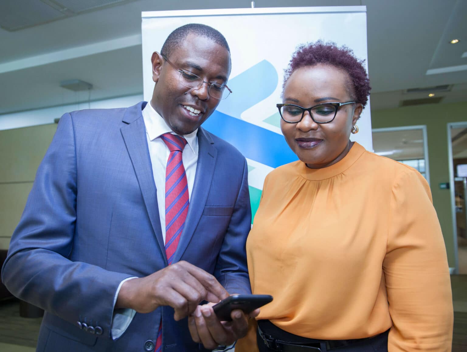 Standard Chartered Bank launches mobile traded bond